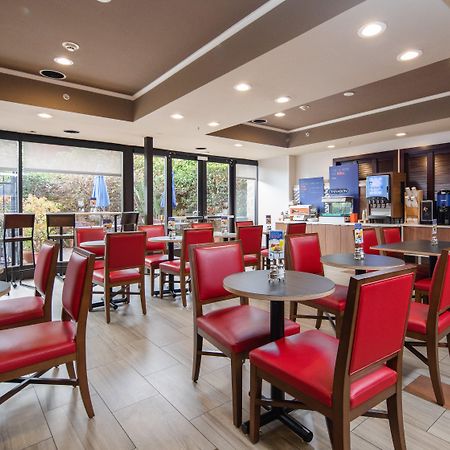 Holiday Inn Express Castro Valley Buitenkant foto
