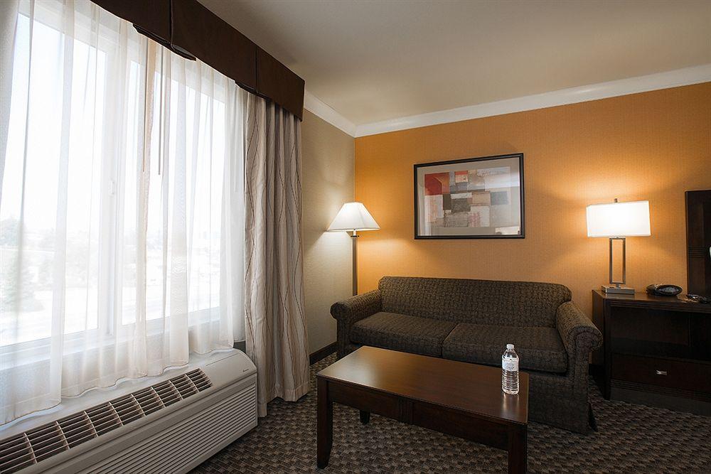 Holiday Inn Express Castro Valley Buitenkant foto